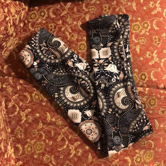 Felt Lined Leggings! - Picture 2 of 4